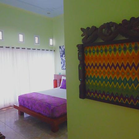 Lazy Monkey Hotel Senggigi Luaran gambar
