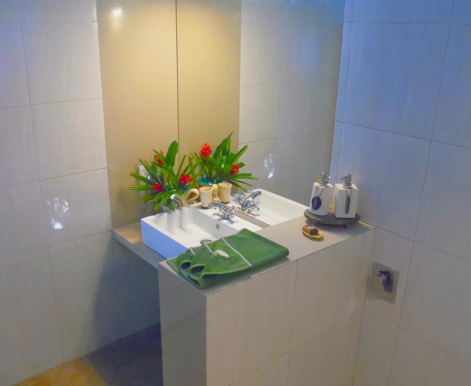 Lazy Monkey Hotel Senggigi Luaran gambar